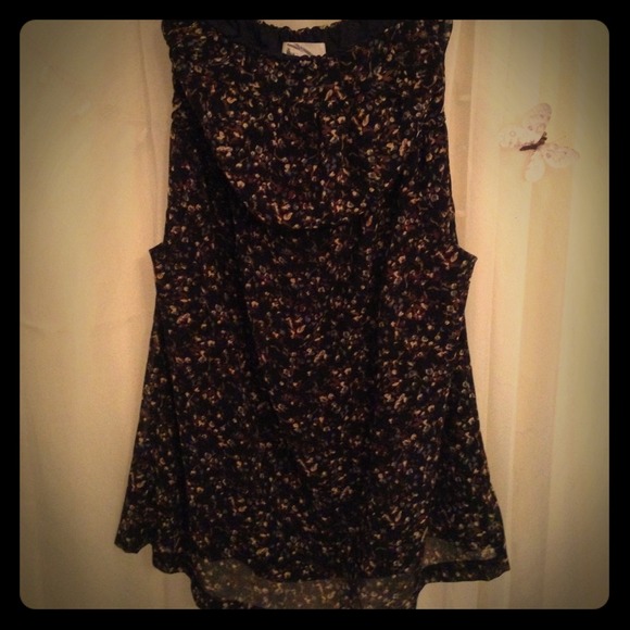 Floral strapless summer dress!