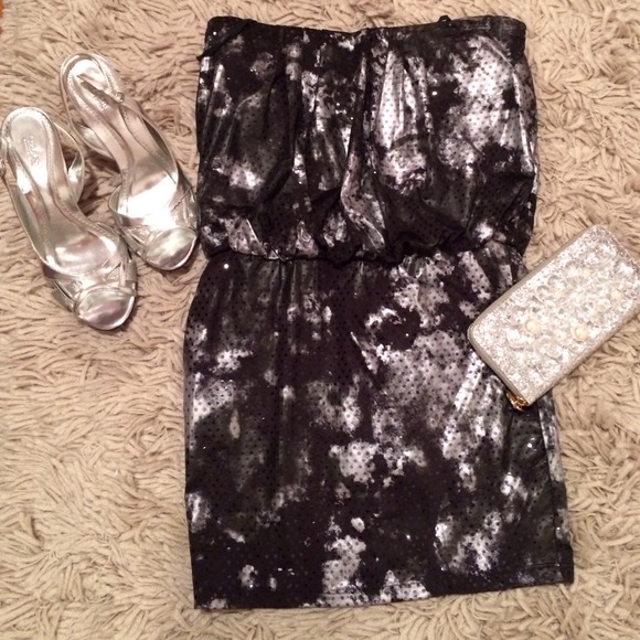 Dresses & Skirts - Strapless Clubbing Dress