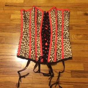 Reversible corset.