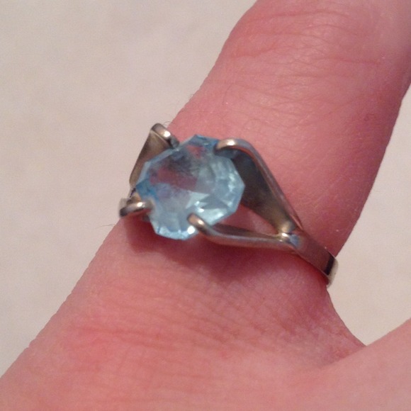 Blue rock ring