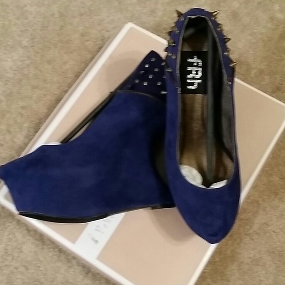 Sold sold sold