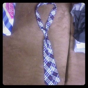 Black white red women's tie ;)