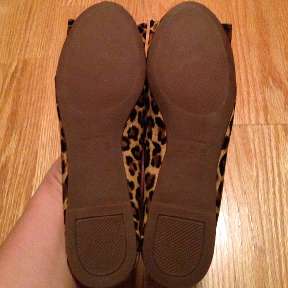 NWOB Size 7 leopard print flats from Brazil! - Picture 3 of 4