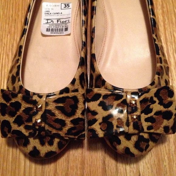 NWOB Size 7 leopard print flats from Brazil! - Picture 4 of 4