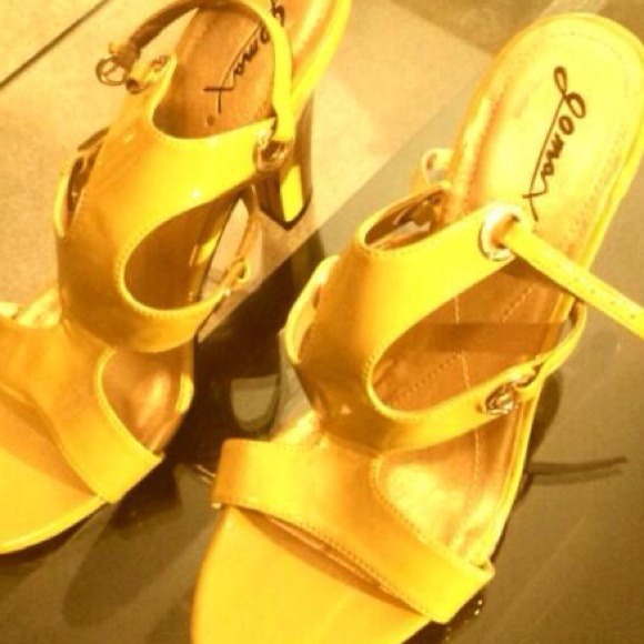 Yellow sexy 3inch Heels