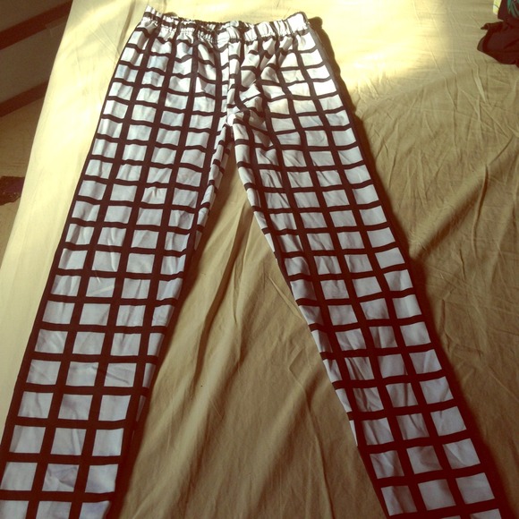 Black and white leggings