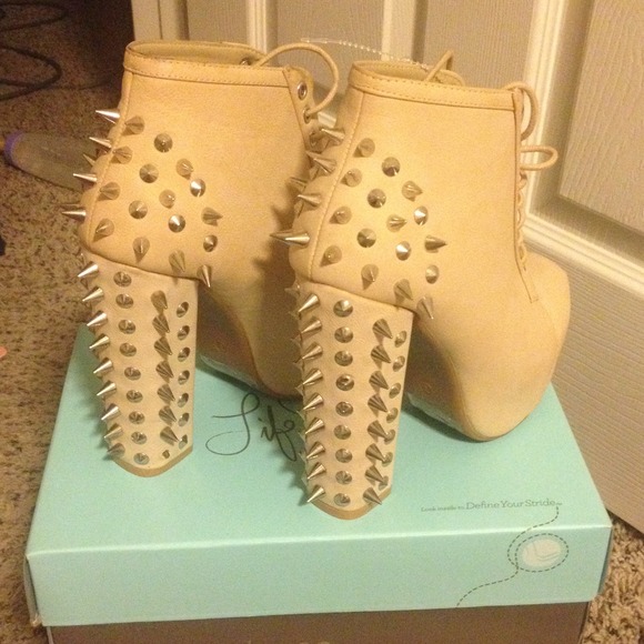 Jeffrey Campbell inspired shoes