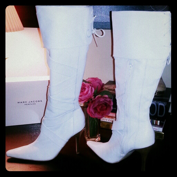 Bakers White Leather boots