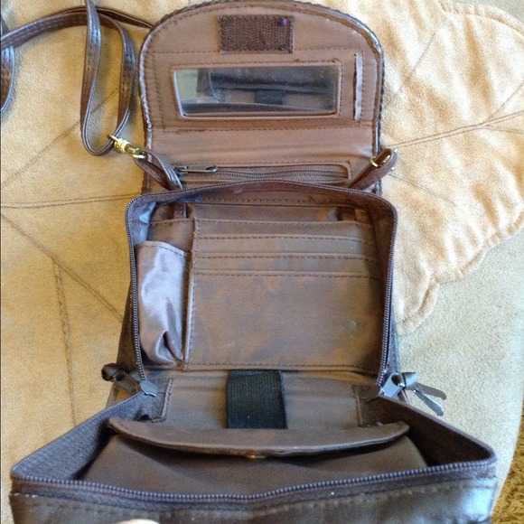 👏 vintage weave box Cross body bag/ belt!💁DEAL🎈 - Picture 3 of 4