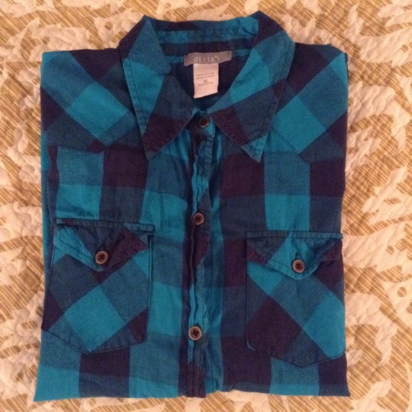 Navy blue & turquoise plaid button up shirt. XL