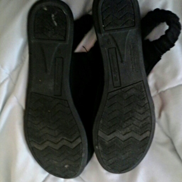 ~SOLD~ Flats for Spring! - Picture 2 of 3