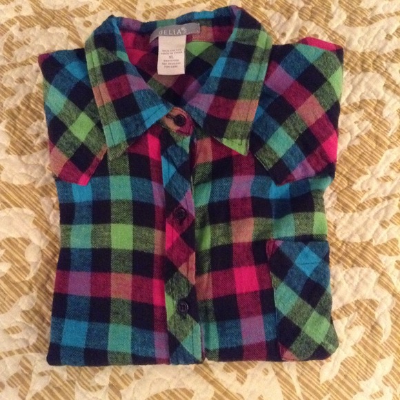 3/4 length sleeve button up flannel