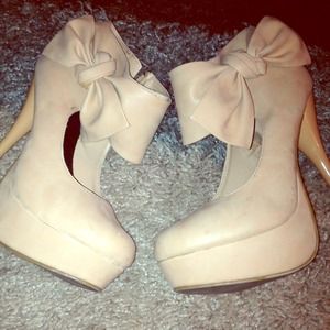 Soft beige heels