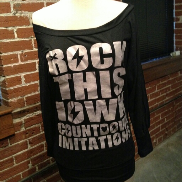 Cute top never worn