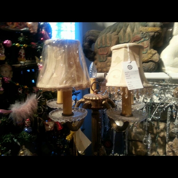 2 New in Plastic Small Lampshades - Picture 3 of 4