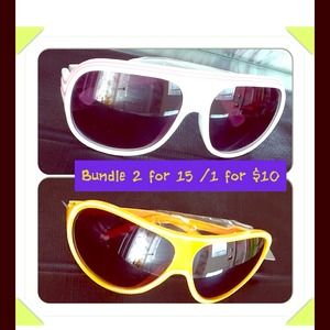 ️⚡️SALE⚡️Bundle of 2 Cute Sunglasses $15