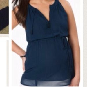 ⛔️ SOLD ⛔️ Cute Maternity Top
