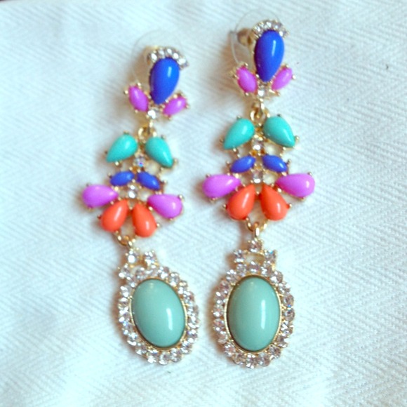 🚫ON HOLD 🚫 Stunning Earrings!!