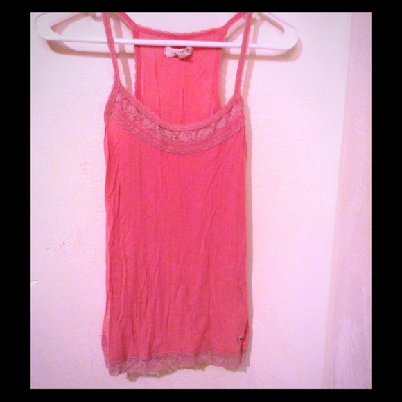 Hollister Tank