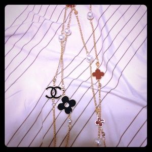 Cc necklace
