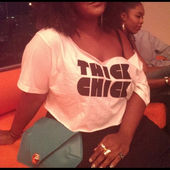🚫SOLD🚫"Thick Chick Cropped Tee"