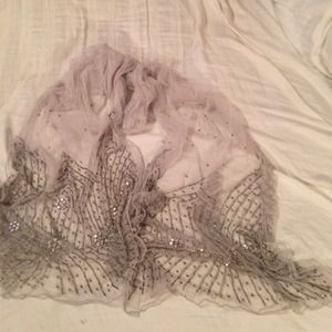 Shawl gray