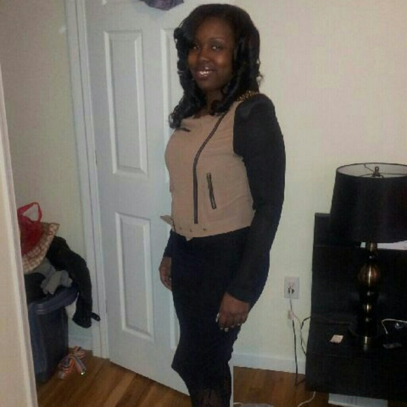 Meet the seller MS TAJ.... LOVE ALL POSHERS...