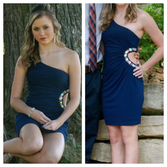 Short formal dress