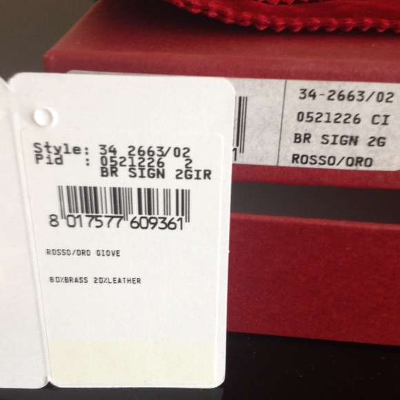 🛑SOLD🛑 Salvatore Ferragamo Vara Bracelet - Picture 3 of 3