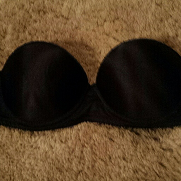 Black strapless bra 36A