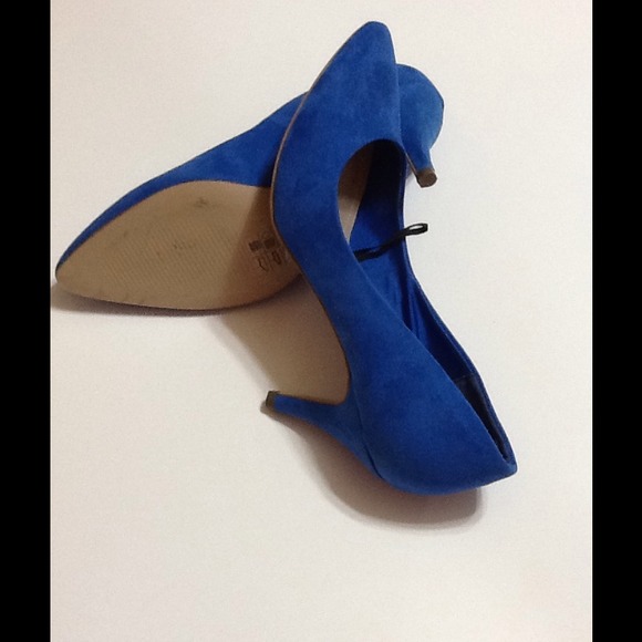 BUNDLED Walking in Memphis" 🎶. 🌟 Host Pick 8/20/ - Picture 3 of 4