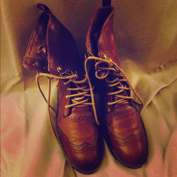 👍sold👍Classic brown wingtip boots
