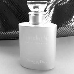 🎀CHRISTIAN DIOR🎀REMEMBER ME PERFUME👍