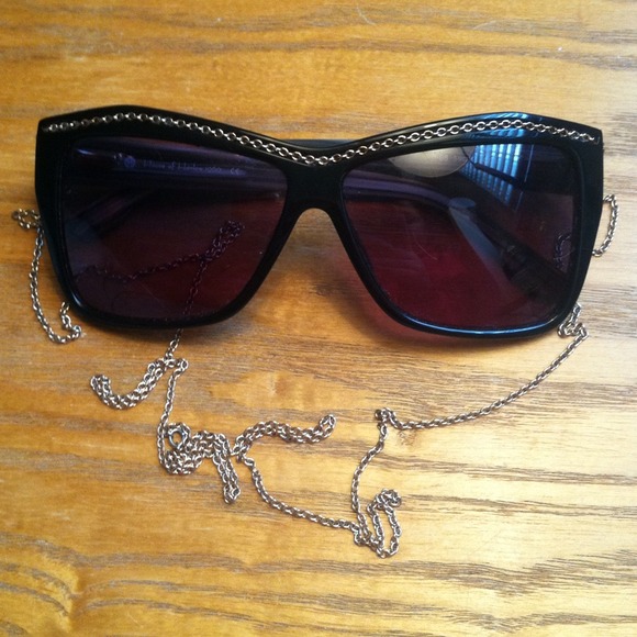 SOLD - Picture 2 of 4