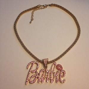 Gorgeous pink crystal gold toned barbie necklace!