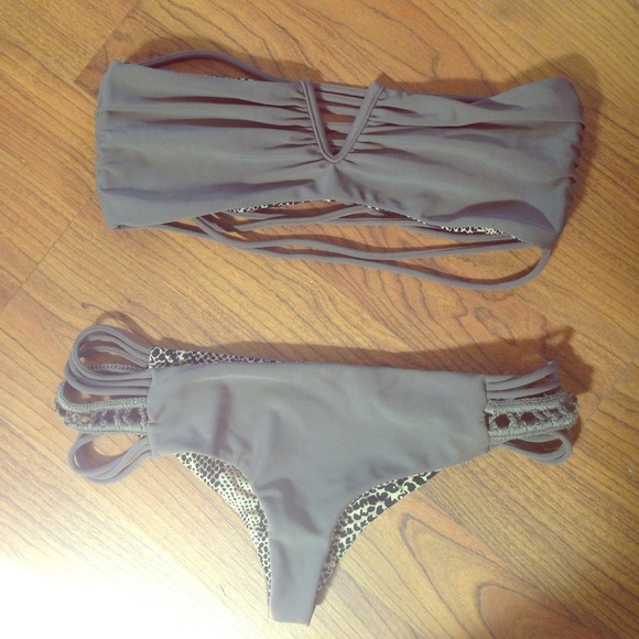 Acacia Swimwear Pikake & Ohia