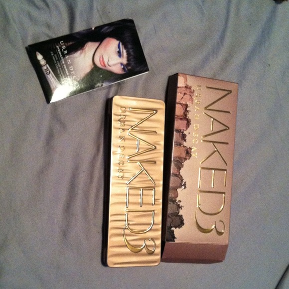Naked 3 Palette. Urban Decay Naked 3.
