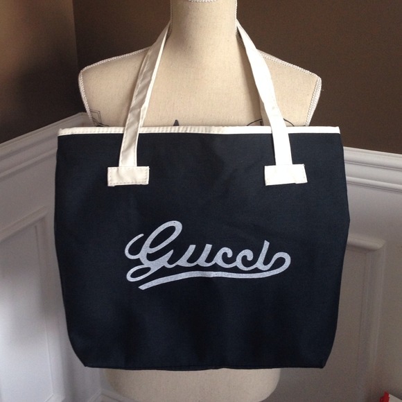 Hold bundle/two great bags!!!