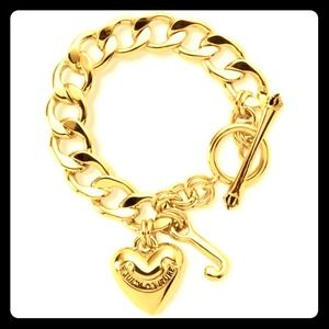 Gold Juicy bracelet to add to your wrist party! 🎉