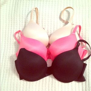 ⭐️Pack of 3 Push Up Bras-LIKE NEW
