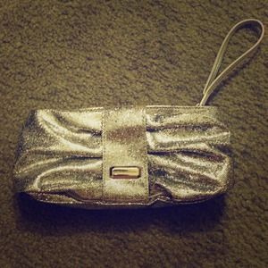 Gorgeous VS Sparkly Silver Clutch!!!