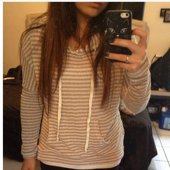 🚫Bundled Hoodie - Picture 3 of 4