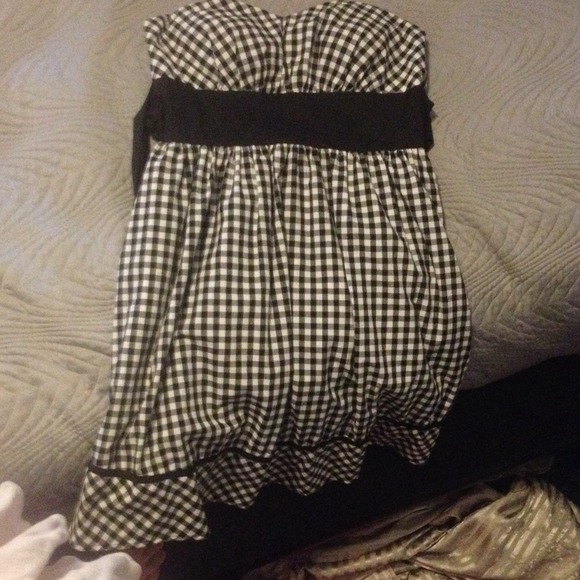 Checkered black & white dress