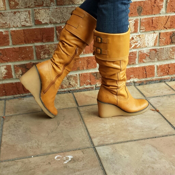Tan wedge boots