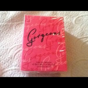 victoria secrets perfume includes a lip gloss.