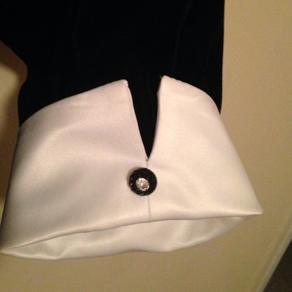 Formal Black Velvet Top - Picture 3 of 3