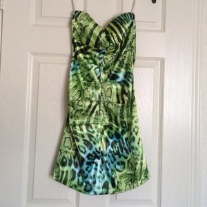 💥SOLD💥 Green Snake Skin Strapless Dress