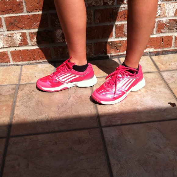 Adidas tennis shoes