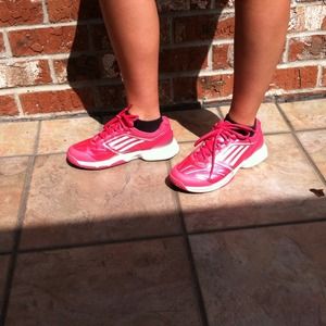 Adidas tennis shoes