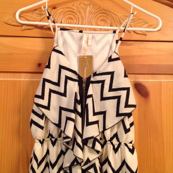 Francesca Ruffle Chevron Dress - Picture 3 of 3
